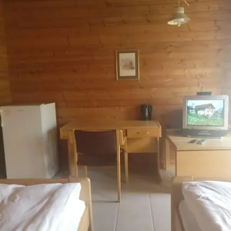 Dobbelt Vaerelse Med Egen Indgang Og Bad